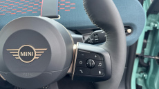 MINI Aceman 135kW E Classic 43kWh 5dr Auto Electric Hatchback